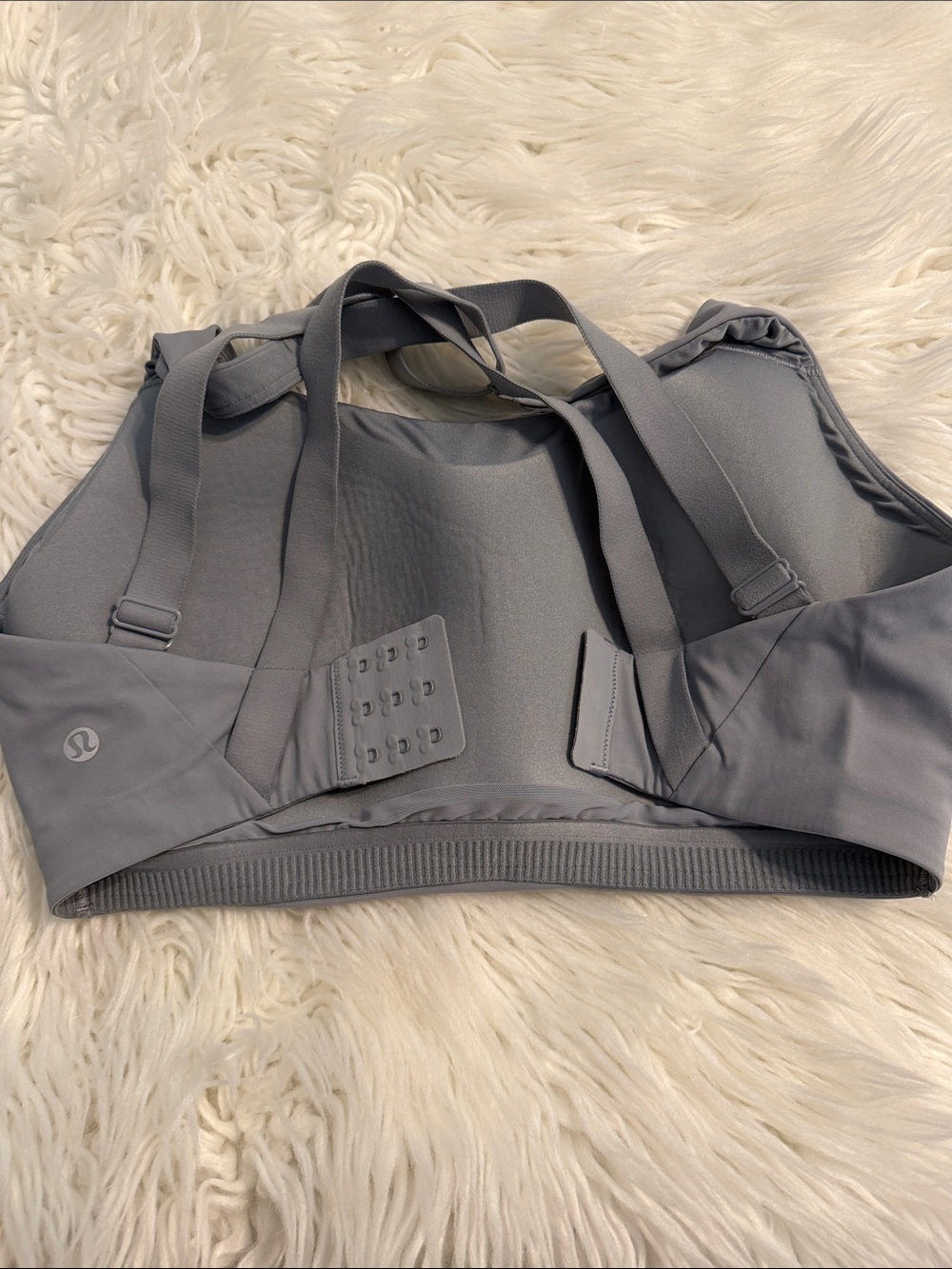 Lululemon Women's Gray Strappy Sports Bra - Comfortable Support size 34DDD - Picture 5 of 6